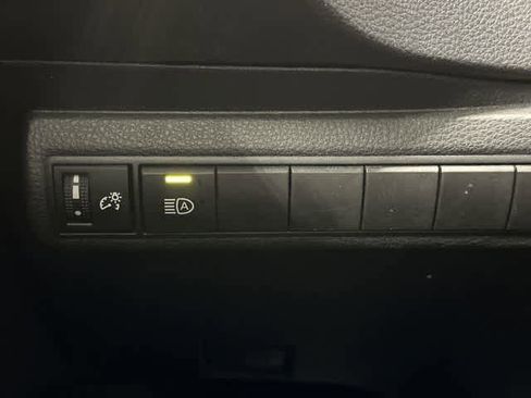 Used 2024 Toyota Corolla LE FWD image 19