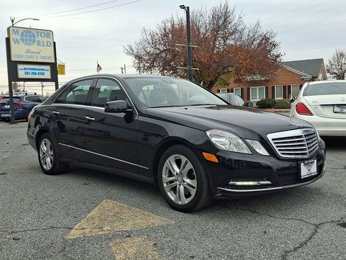 Used 2011 Mercedes-Benz E 350 4MATIC Sedan image 3