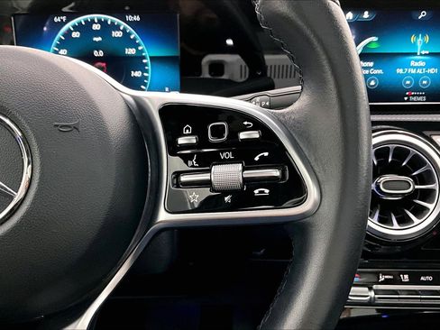 Certified 2022 Mercedes-Benz A 220 image 22