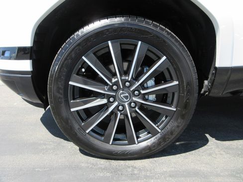 Used 2026 Lexus GX 550 w/ Accessory Package (2T) AWD/4WD image 58