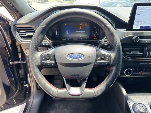 Used 2025 Ford Escape ST-Line FWD image 22