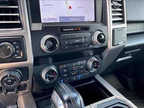 Used 2020 Ford F150 Platinum w/ Equipment Group 701A Luxury AWD/4WD image 23