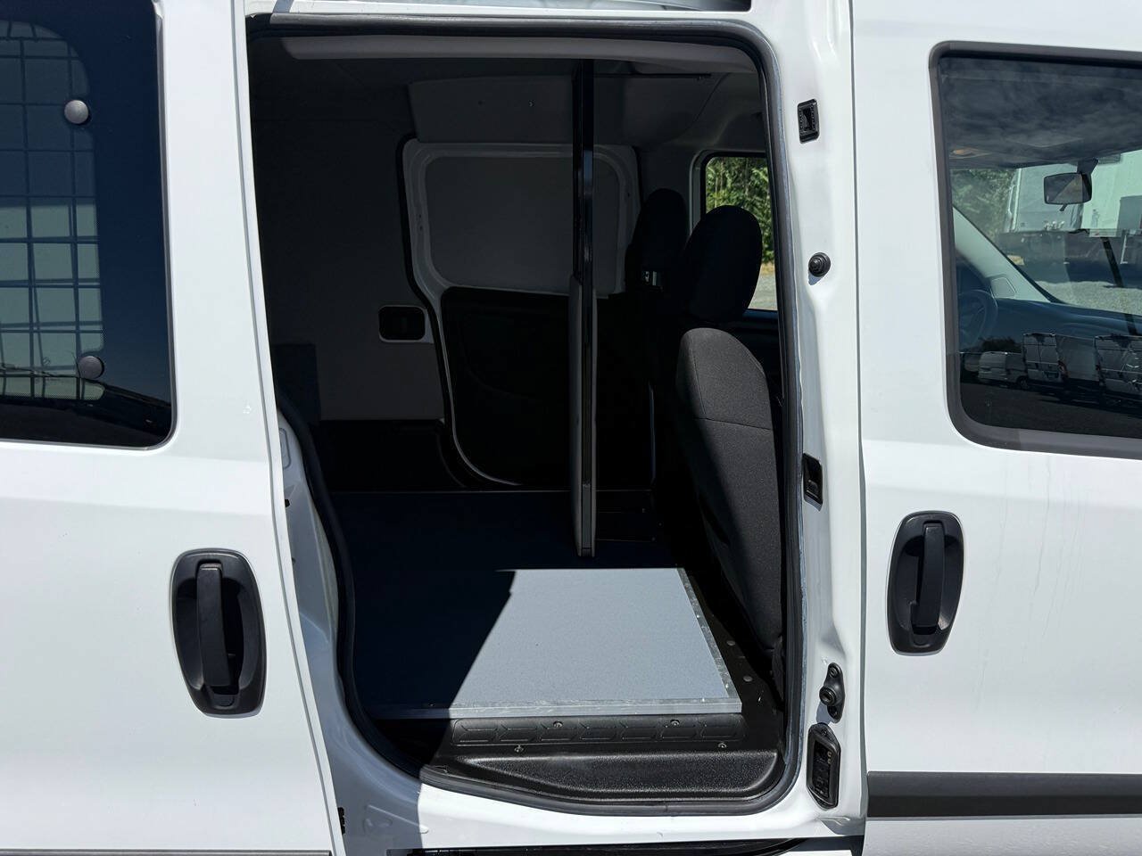 Used 2021 RAM ProMaster City Tradesman SLT w/ Window Group 07 FWD image 22