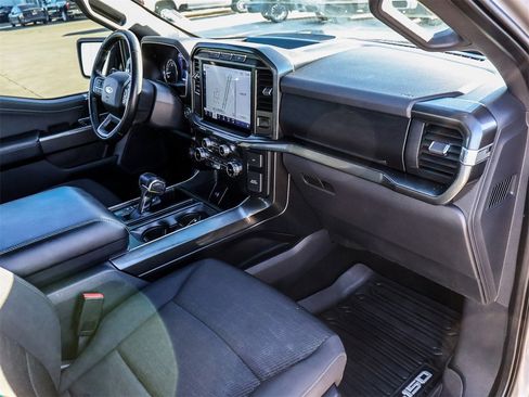 Used 2022 Ford F150 XLT w/ Equipment Group 302A High image 16