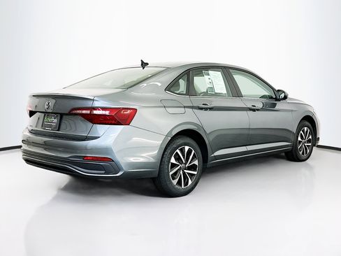 Used 2024 Volkswagen Jetta S image 9