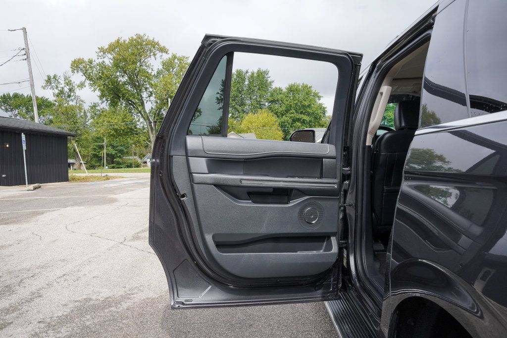 Used 2022 Ford Expedition Max XLT AWD/4WD image 32