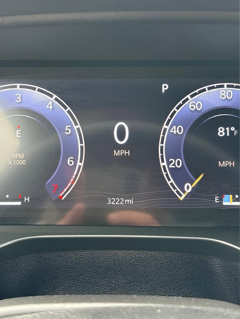 Used 2024 Jeep Grand Cherokee Laredo RWD image 23