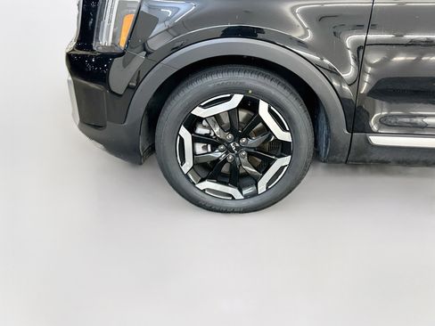 Used 2025 Kia Telluride S AWD/4WD image 11