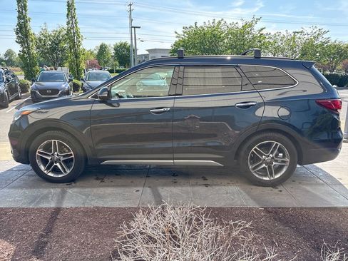 Used 2019 Hyundai Santa Fe XL image 6