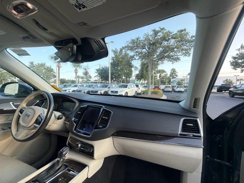 Used 2018 Volvo XC90 T5 Momentum w/ Convenience Package FWD image 26