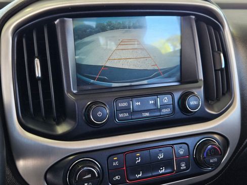 Used 2015 GMC Canyon SLE w/ Nightfall Edition RWD image 18