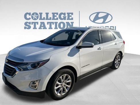 Used 2018 Chevrolet Equinox LT w/ Sun & Infotainment Package image 7