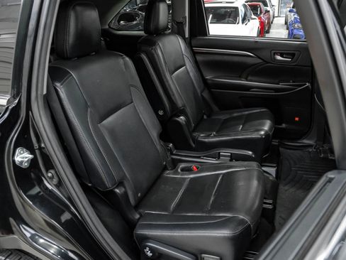 Used 2016 Toyota Highlander Limited Platinum AWD/4WD image 49