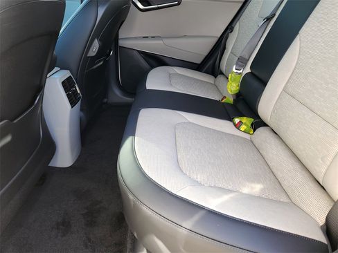 New 2025 Kia Niro Wave w/ Wave Preserve Package image 9