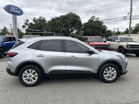 Used 2024 Ford Escape Active image 6