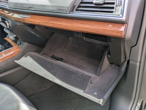 Used 2021 Audi Q5 Premium Plus image 32