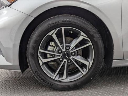 Used 2024 Kia Forte LXS w/ LXS Technology Package image 31