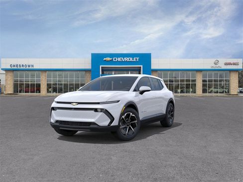 New 2026 Chevrolet Equinox EV LT image 8