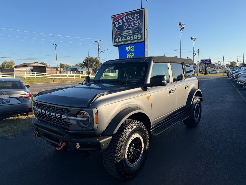 Used 2023 Ford Bronco Badlands w/ Sasquatch Package AWD/4WD image 7