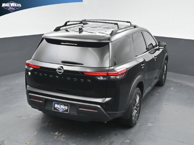 Used 2023 Nissan Pathfinder SV w/ Black Appearance Package FWD image 15