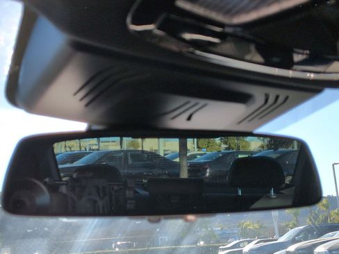 Certified 2024 BMW 330i Sedan w/ Premium Package image 27