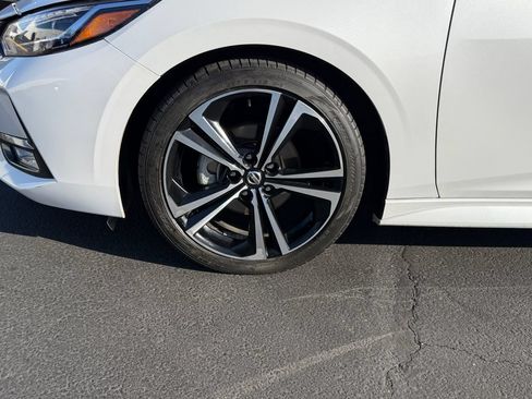 Used 2020 Nissan Sentra SR w/ Premium Package FWD image 6