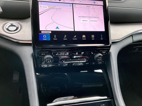 Used 2024 Jeep Grand Cherokee L Overland w/ Luxury Tech Group IV image 15