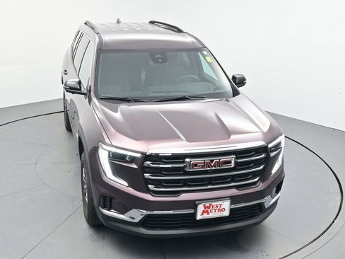 Used 2025 GMC Acadia Elevation image 4