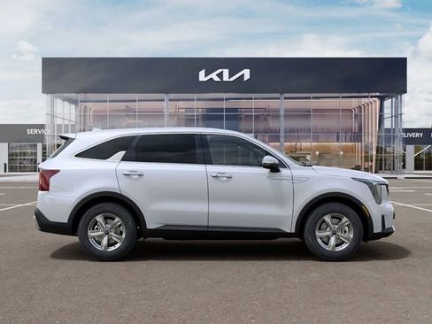 New 2026 Kia Sorento LX FWD image 7
