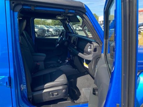 New 2025 Jeep Wrangler Sahara image 29