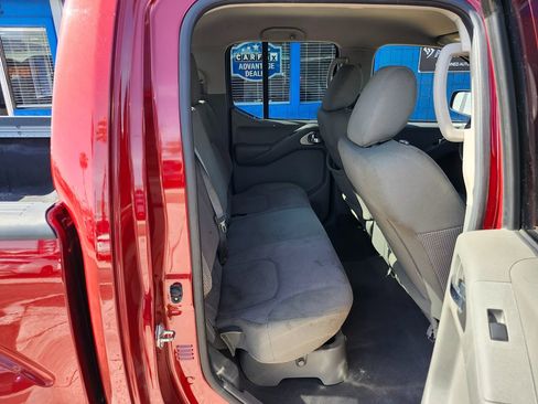 Used 2020 Nissan Frontier SV RWD image 19