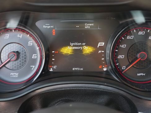 Used 2017 Dodge Charger R/T RWD image 32