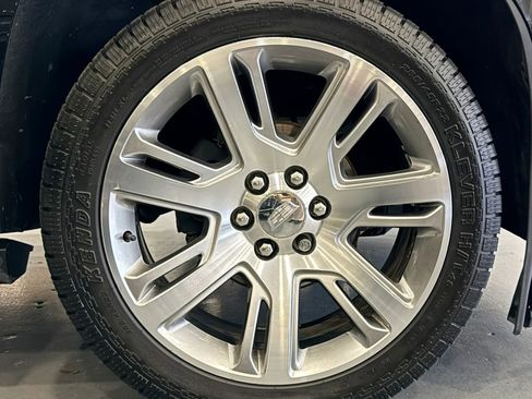 Used 2015 Cadillac Escalade Premium RWD image 55