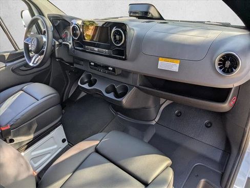 New 2026 Mercedes-Benz Sprinter 2500 image 13