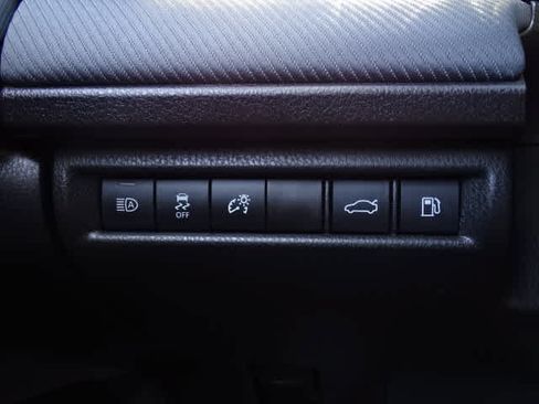 Used 2025 Toyota Camry SE w/ Convenience Package FWD image 39