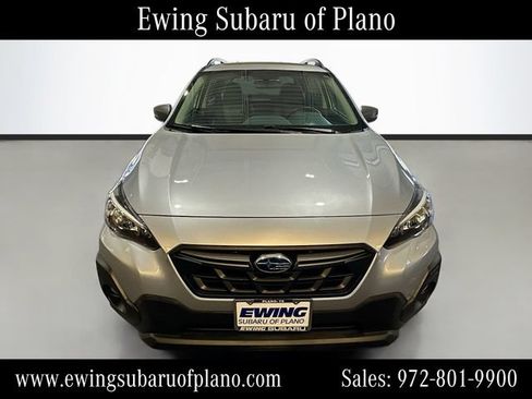 Used 2022 Subaru Crosstrek 2.5i Sport w/ Moonroof Package AWD/4WD image 2