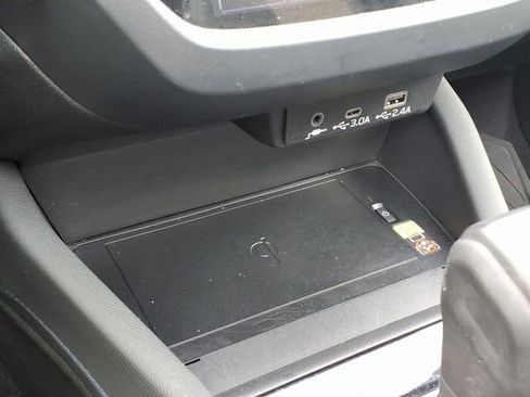 Used 2025 Subaru Forester Limited image 11