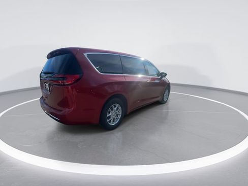 New 2026 Chrysler Pacifica Select FWD image 8