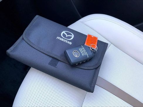 Used 2024 MAZDA CX-90 3.3 Turbo S w/ Premium Package image 15