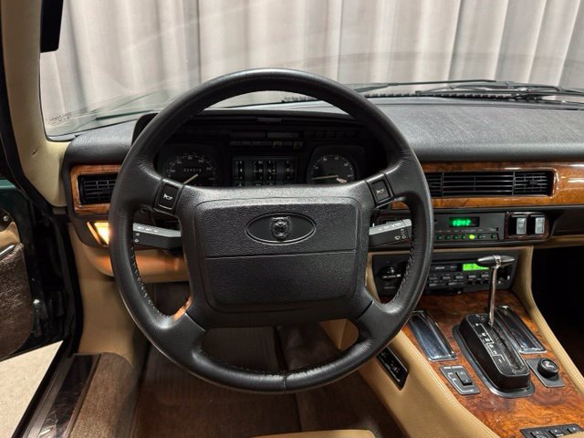 Used 1990 Jaguar XJS V12 Convertible RWD image 16