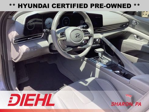 Used 2023 Hyundai Elantra SEL w/ Convenience Package FWD image 10
