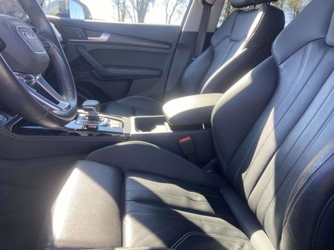 Certified 2024 Audi Q5 2.0T Premium Plus image 17