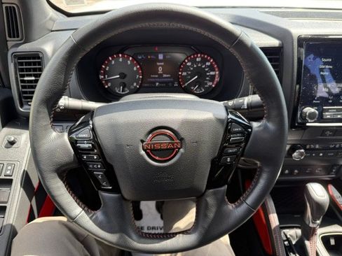 Used 2023 Nissan Frontier PRO-4X w/ Pro-4X Premium Package AWD/4WD image 12