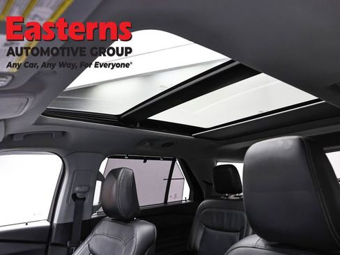 Used 2020 Ford Explorer Limited w/ Class III Trailer Tow Package AWD/4WD image 37