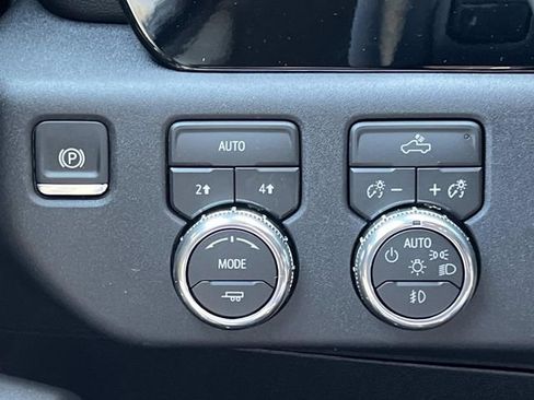 New 2026 GMC Sierra 1500 Elevation image 27