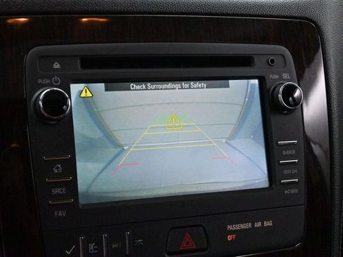 Used 2016 Chevrolet Traverse LT w/ Style and Technology Package AWD/4WD image 21