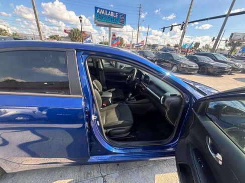 Used 2021 Kia Forte LXS FWD image 10