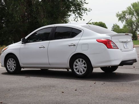 Used 2019 Nissan Versa SV FWD image 7