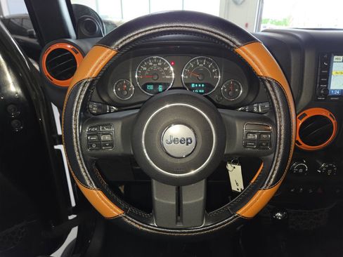 Used 2012 Jeep Wrangler Sahara w/ Dual Top Group AWD/4WD image 30