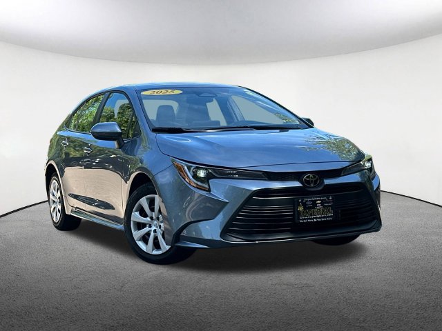 Certified 2025 Toyota Corolla LE FWD image 2